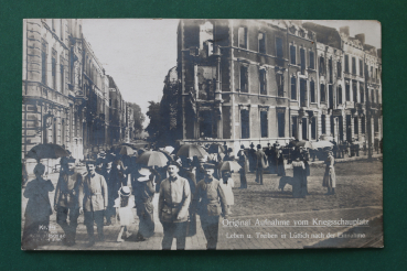 Ansichtskarte AK Lüttich Liege 1914 zerstörtes Haus Straßenansicht Soldaten Zivilisten nach Einnahme Weltkrieg Ortsansicht Belgien Belgique Belgie